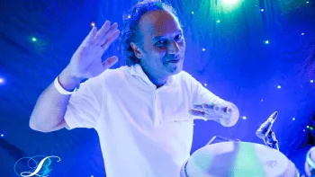 Percussionist Cherokee Boek je bij Forward Events