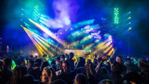 House stage | podium verzorging, licht en geluid Alphen aan de Rijn